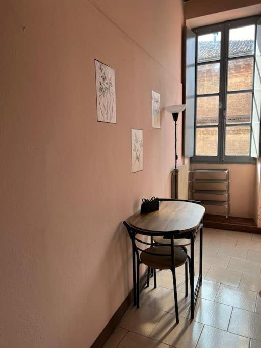 Minimal Studio Con Travi A Vista Piacenza Exterior photo